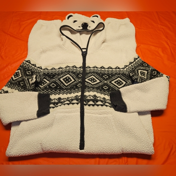 American Eagle Outfitters Pants - American Eagle Outfitter L/XL Winter White Sherpa w/Black Bear Hoodie E.U.C.